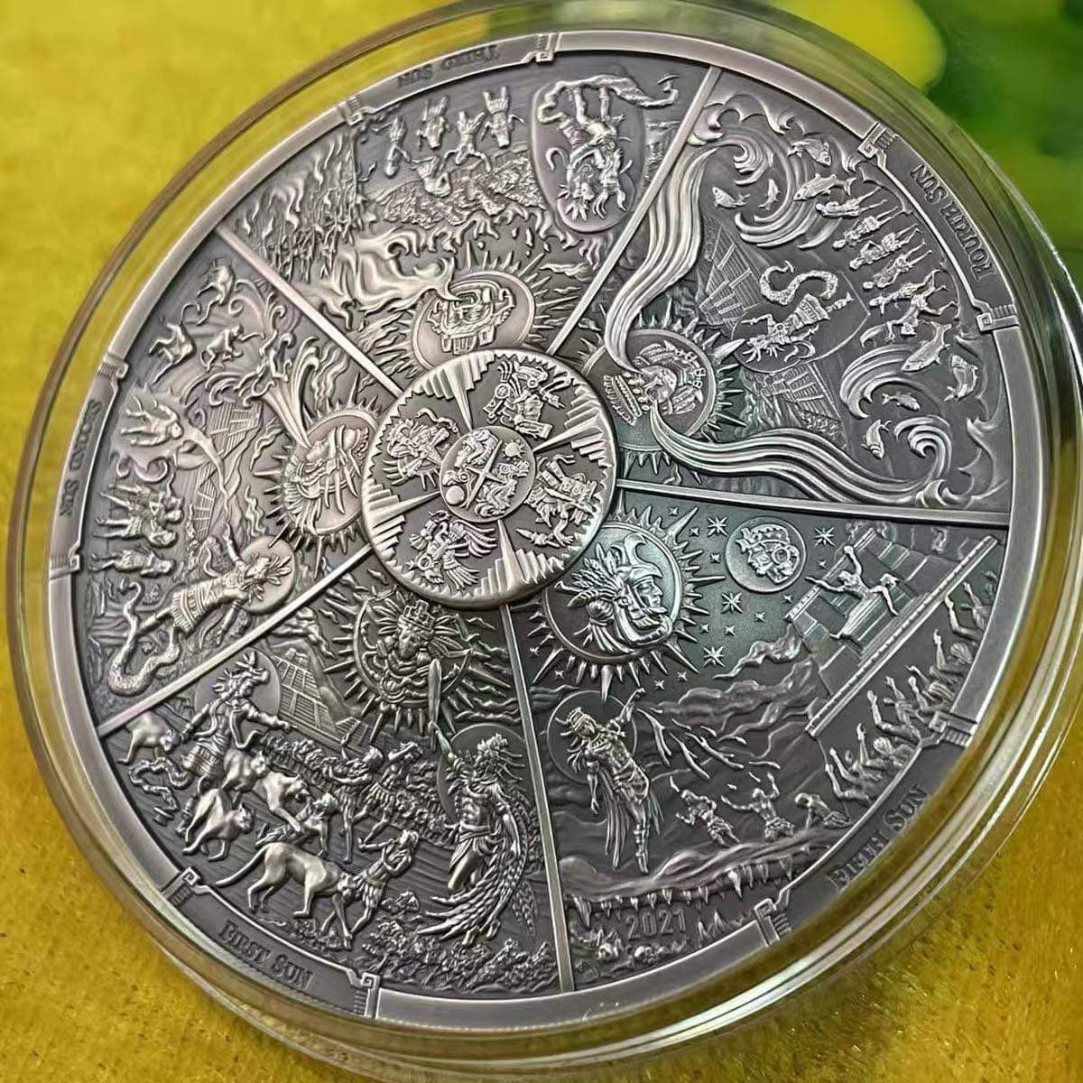 人類創造世界系列（1）
阿茲特克五太陽高浮雕仿古3oz銀幣