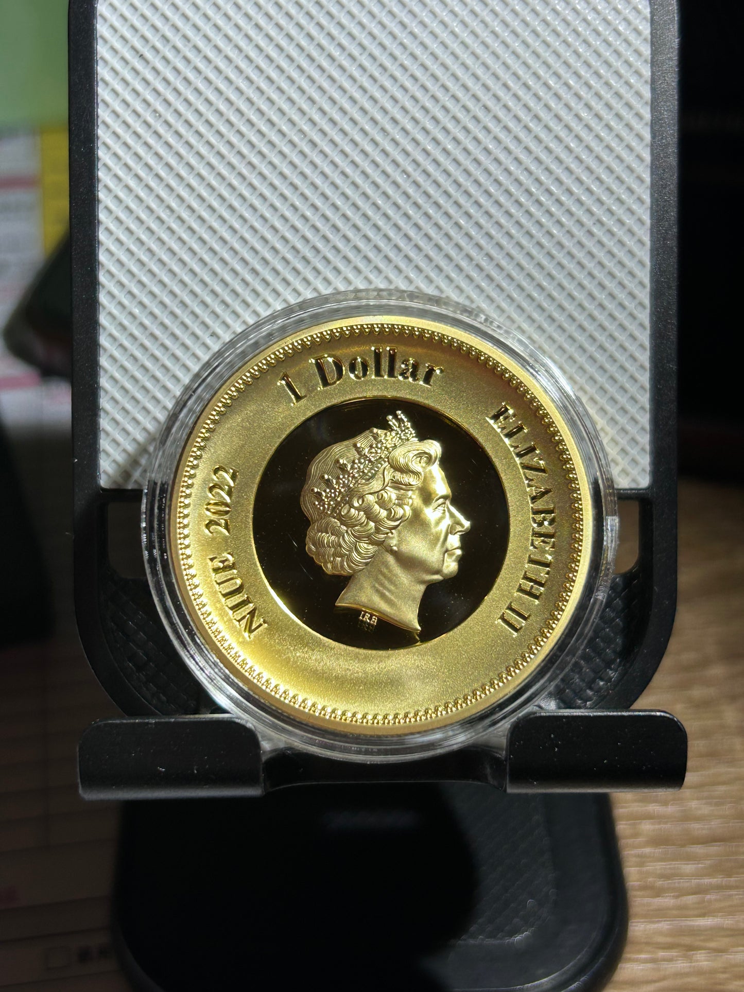 紐埃英女皇五朝精鑄銅幣